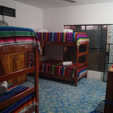 Hostal Las Cruces Вальядолид Экстерьер фото