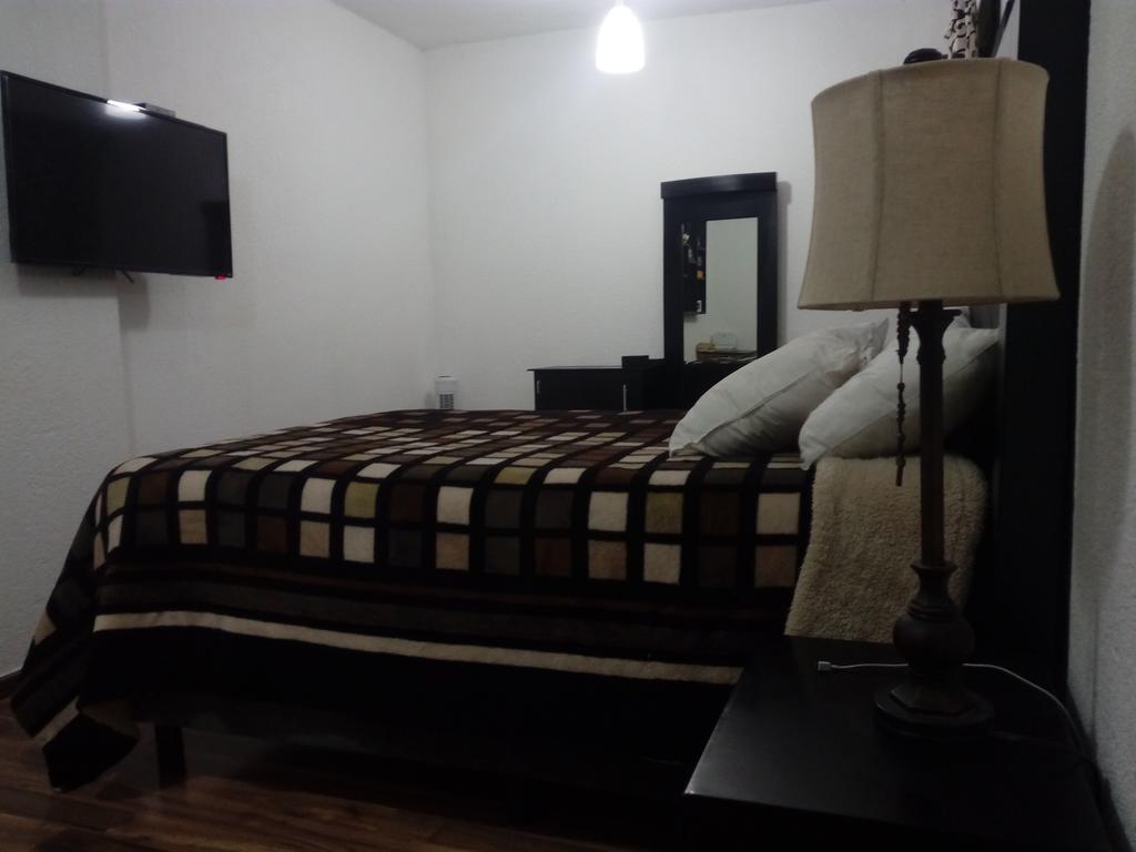 Hostal Las Cruces Вальядолид Экстерьер фото