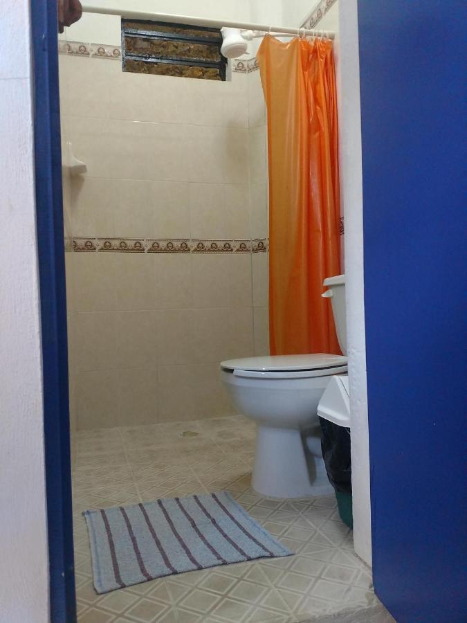 Hostal Las Cruces Вальядолид Экстерьер фото